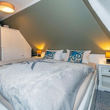 Gemuetliche Wohnung Unter Reet Mit Pool Und Sauna In Keitum Exterior foto